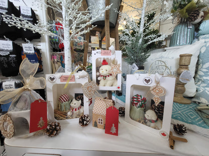 HOLIDAY PAWS COLLECTION