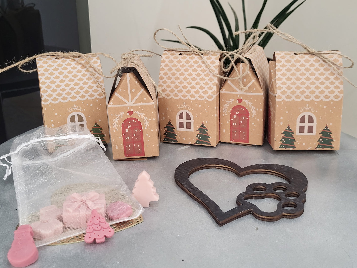 Holiday scent charms melts